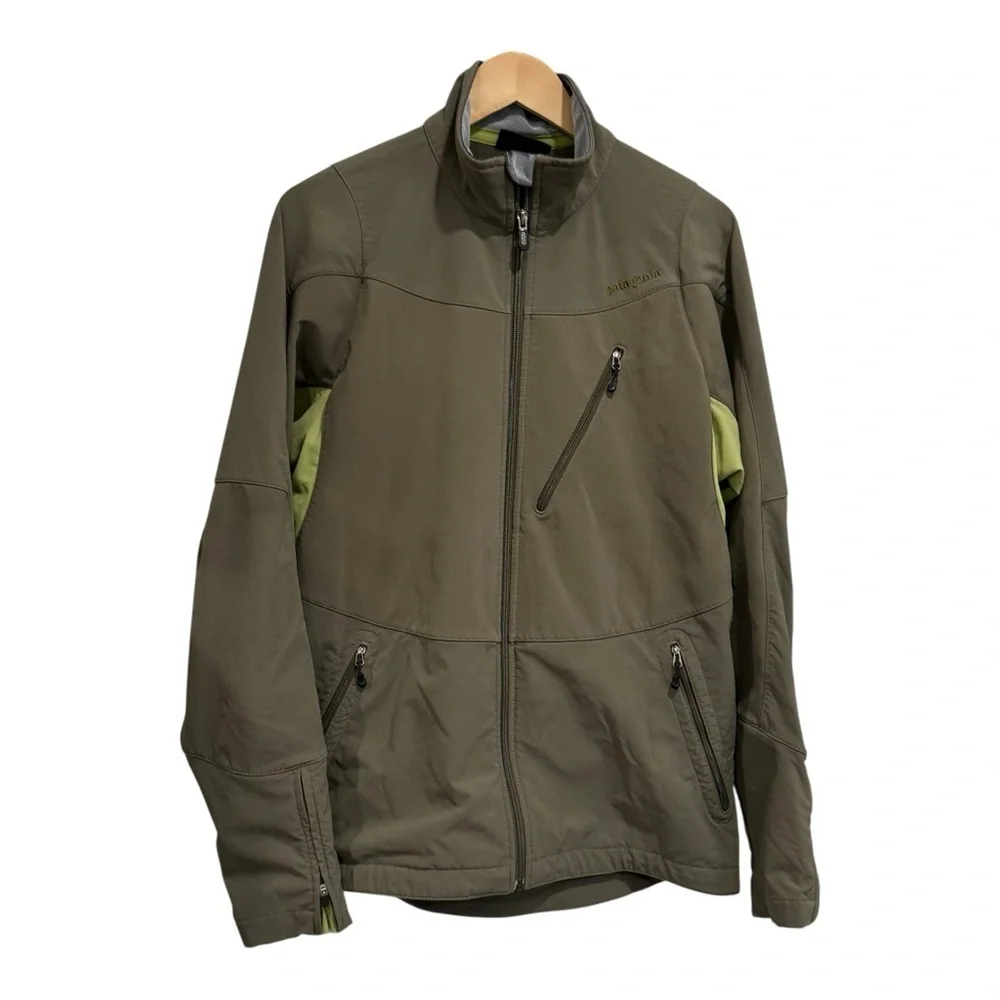 Patagonia Men's Khaki Performance Jacket